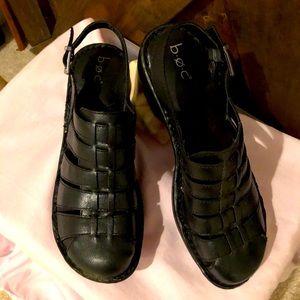 b.o.c. Black Platform Sandals Sz 8